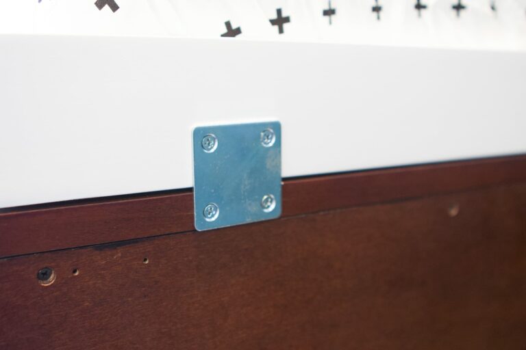 How To Attach Changing Pad To Dresser